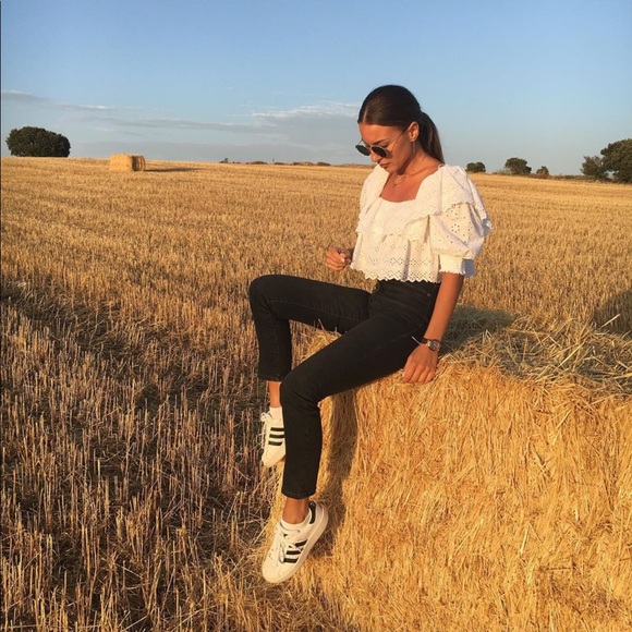 2left🔥🔥Zara embroidery top bloggers favorite - Picture 12 of 16